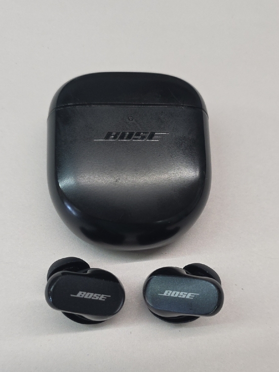 Bose Other - Bose True Wireless Earbuds and Charging Case (Read Description)